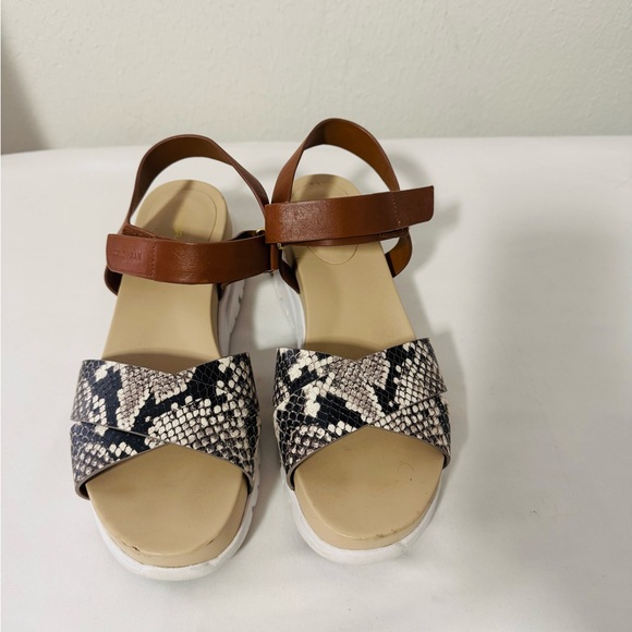 Cole Haan Women's 7B Zerogrand Sandal II Crisscross Soho Snake/Honey Color - Picture 2 of 6